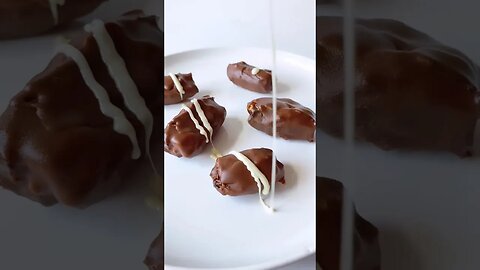 Chocolate HazelNut Date Bite's 🍫#trendingshorts #chocolate #viralshorts#fingerfood#koreanfood