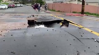 Sinkhole opens up in San Diego's Southcrest neighborhood