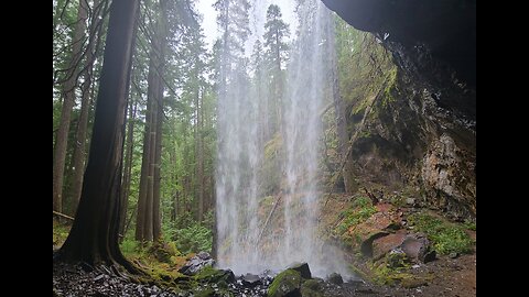 Waterfall Hwy - 2024 A Highway of Waterfalls and a Mysterious Volcano - Travel Oregon