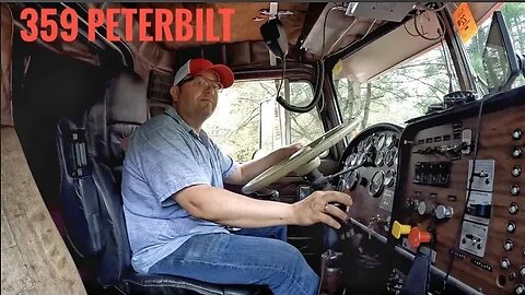 Like a kid in a candy store! #peterbilt #trucking #truckdriver