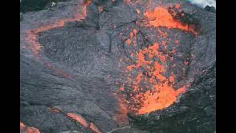 Incredible Rare Drone Shots of the Erupting Geldingadalsgos Volcano 2021