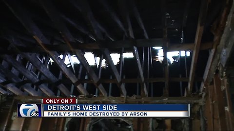 Mother of 3 says children's father set fire to home