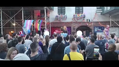 @KathyHochul @TishJames #gotv #LGBT Rally @StonewallInnNYC 11/5/22 #Andy #andycohen #kathyhochul