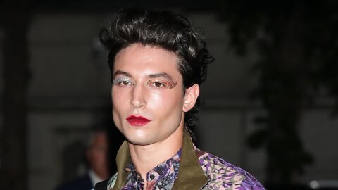 Ezra Miller can't stop ATTACKING women! Fantastic Beasts & Flashpoint star ARRESTED over bar brawl!