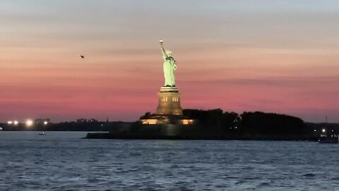 THE STATUE OF LIBERTY = 231(The Calm Before The Storm) 🕊🌪🕊⭐️⚡️
