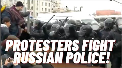 Russian Police Fight Anti-Putin Protesters In Moscow, Russia!