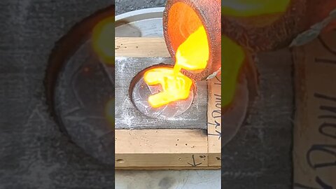 Pouring Molten Copper into Molds #shorts #shortsfeed #copper