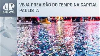 Carnaval de São Paulo inicia com chuva forte nesta sexta-feira (17)