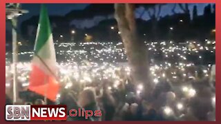 Rome Protesting Late Into the Night Against Vaccine Passports - 5262
