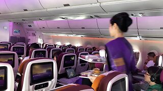 Thai Airways การบินไทย เครื่อง A350 ชั้นประหยัด: กรุงเทพ-ฮ่องกง