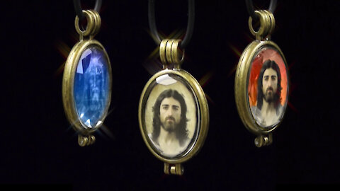 Real Face of Jesus from the Shroud of Turin Pendant by Ray Downing 3D Computer Graphics Artist