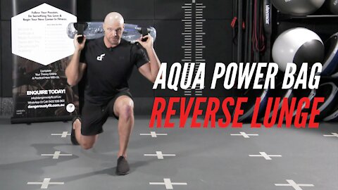 Aqua Power Bag Reverse Lunge