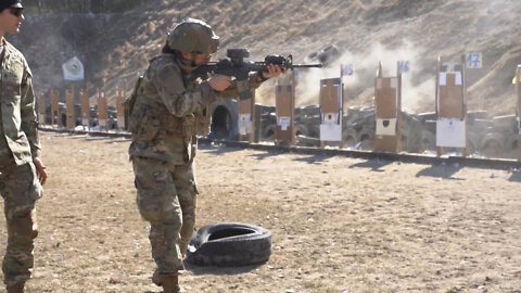 Paratroopers hone skills during live-fire training