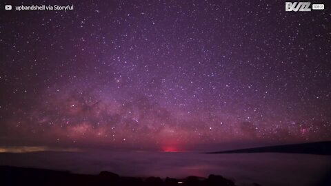 Time-lapse af en stjerneklar nat filmet 2800 meter oppe