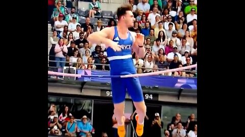 French Pole Vaulter Loses His Medal After His Man-Pole Knocks Off The Pole