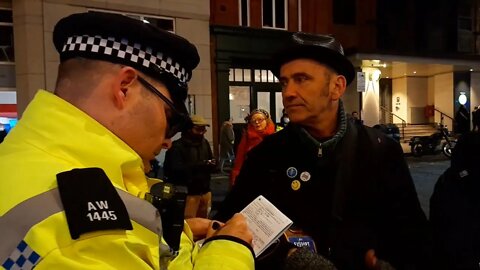 police take statements theatre goers get nasty #metpolice