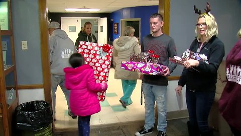 Christmas cheer spreads to veterans' families