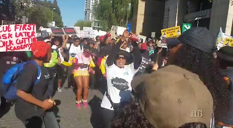 Women shut down Sandton to protest against rising Gender Based Violence (nY7)