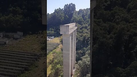 DENTRO DO FUTURO RODOANEL NORTE OBRA ABANDONADA AO MATO E PEDRAS RAIMUNDO PEREIRA DE MAGALHÃES