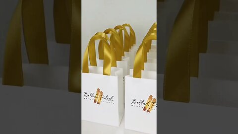 Beautiful Custom Gift Bags for Your Customers #shorts #tiktok #packaging #giftbags #brand #custombox