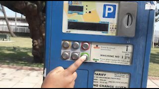 SOUTH AFRICA - Durban - Faulty parking meter (Video) (WEN)
