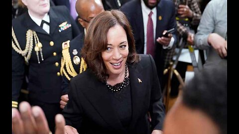 The New York Times Is Concerned That Kamala Harris Is Not Dressing Presidential Enough