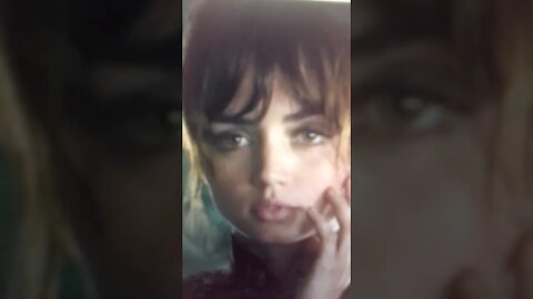 Ana de Armas Reacts to Wonder Woman Fan Casting + Showing The Woman That Should've Been Cast