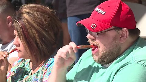 Nampa Farmers Market hosts a hot pepper eating contest