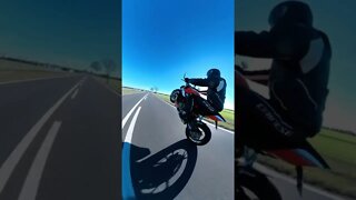 DUCATI WHEELIE