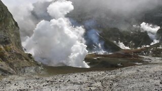 inside white island volcano NZ... 2013