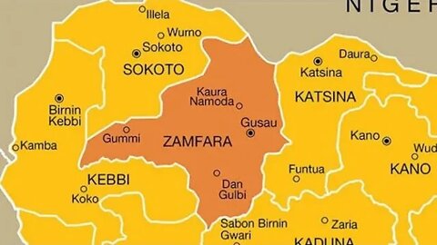 Bandits block Zamfara highway after attacking police station and stealing phones of police officers.