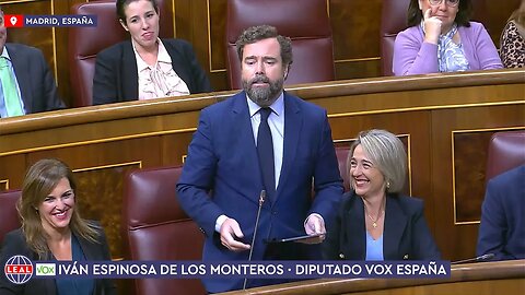 🇪🇸 Iván Espinosa da clases de economía a la ministra María Jesús "Chiqui" Montero (14 dic 2022)