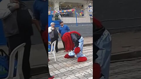 DANÇANDO NA PRAÇA COM FOFÃO, PATATI, MINNIE MOUSE E PALHACINHA PARA ALEGRIA DAS CRIANÇAS, LIKE