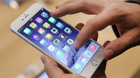 iPhones Will Soon Share Location Data With 911 Call Centers