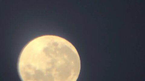 Full Moon 40x zoom, 7am