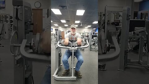 Pump up the Biceps 💪, Crazy 🤪 old man