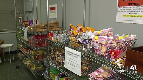 Harvesters supplies food for 10 Kansas City-area college food pantries