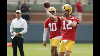 Rodgers works out with Packers, then details his concerns