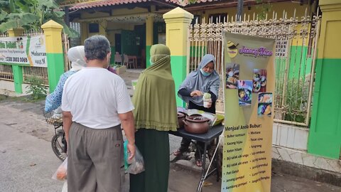 Aneka Bubur Manis Versi Terbaik, Cabang Baru Jenang Nona Kayuringin Jaya #Shorts