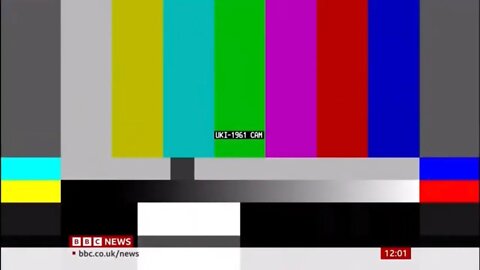 BBC News loses connection with Huw Edwards in Downing Street - 5 September 2022