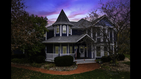 Timeless Victorian home in Woodstock, IL