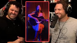 Kacey Musgraves Performs On SNL Naked & Sets New Halloween Costume Trend (BOYSCAST CLIPS)