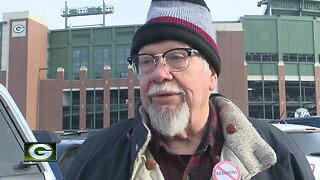 Washington Redskins protestors outside Lambeau