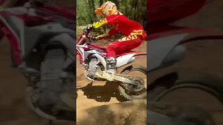 Riders Ride Red 🔥 #shorts #dirtbikes #youtubeshorts #motocross #motocross #honda