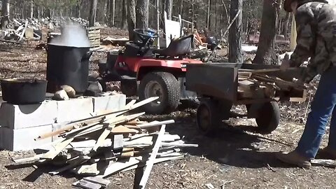Trucker Buck From YouTube Joins The Off Grid Project For The Day