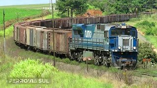 Trens no pátio Pinheirinho, ferrovia Central do Paraná