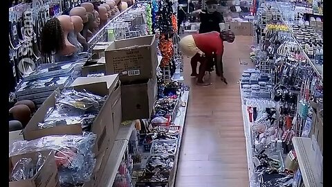 Texas Store Owner Lays Out Alleged Armed Thief