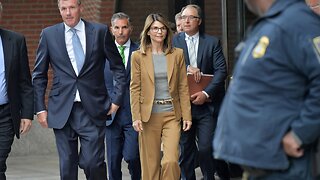 Lori Loughlin, Others Officially Plead Not Guilty In Admissions Scam