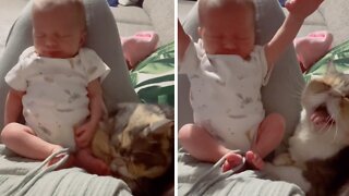 Baby & Kitty Adorably Wake Up At The Same Time
