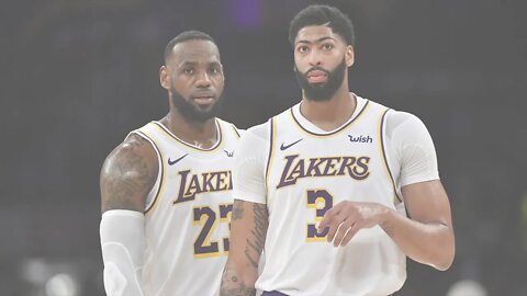 Are the Los Angeles Lakers in Trouble